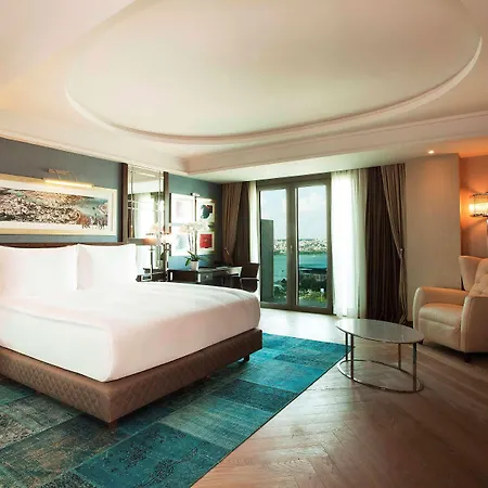 Radisson Blu Pera Hotel 5*