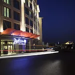 伊斯坦布尔佩拉丽笙布鲁酒店 酒店