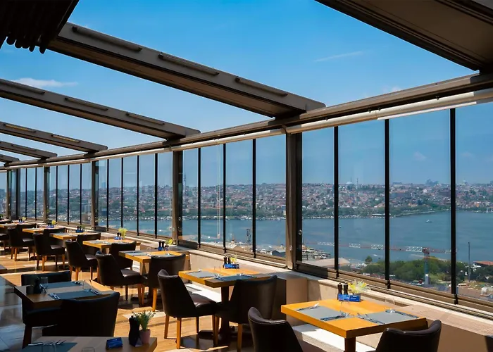 Radisson Blu Pera 5*