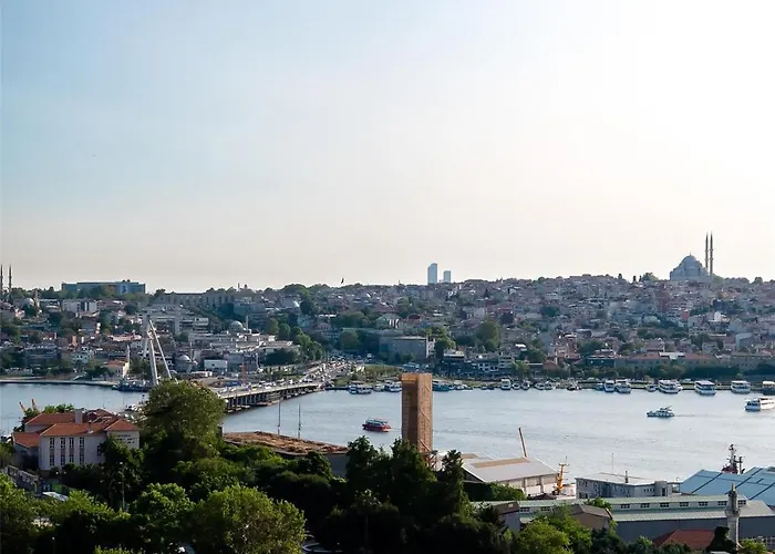 Hotel Radisson Blu Pera 5*