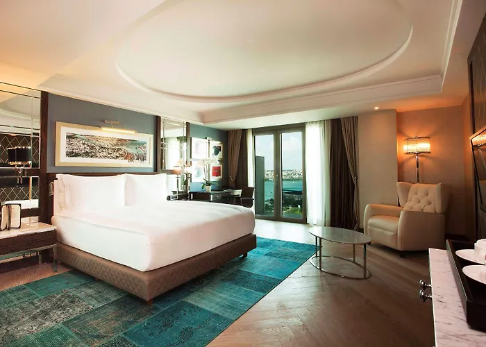 Radisson Blu Pera Hotel 5*