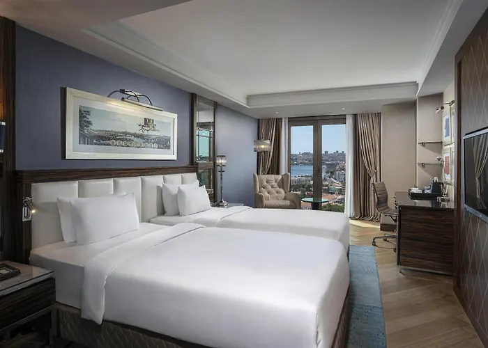 Radisson Blu Pera 5*