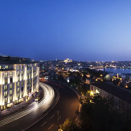 Radisson Blu Pera 5* Istanbulská provincie